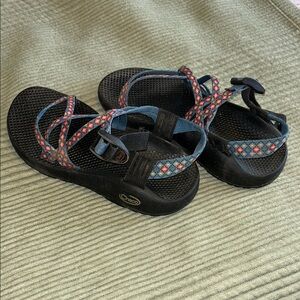 Chaco Women's Black and Blue Patterned Sandals